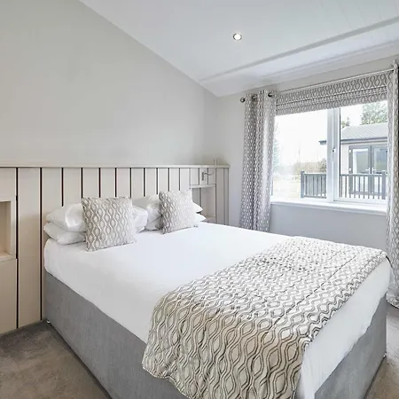 Host & - Roseberry View Retreat Кемпинг Грейт Эйтон