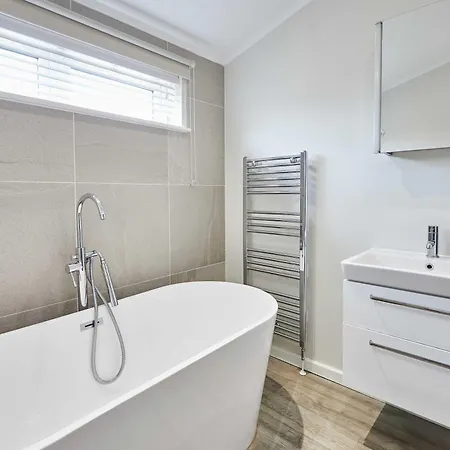 Campeggio Host & - Roseberry View Retreat